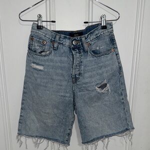 Aeropostale 90s High-Rise Cutoff Denim Shorts - Light Wash